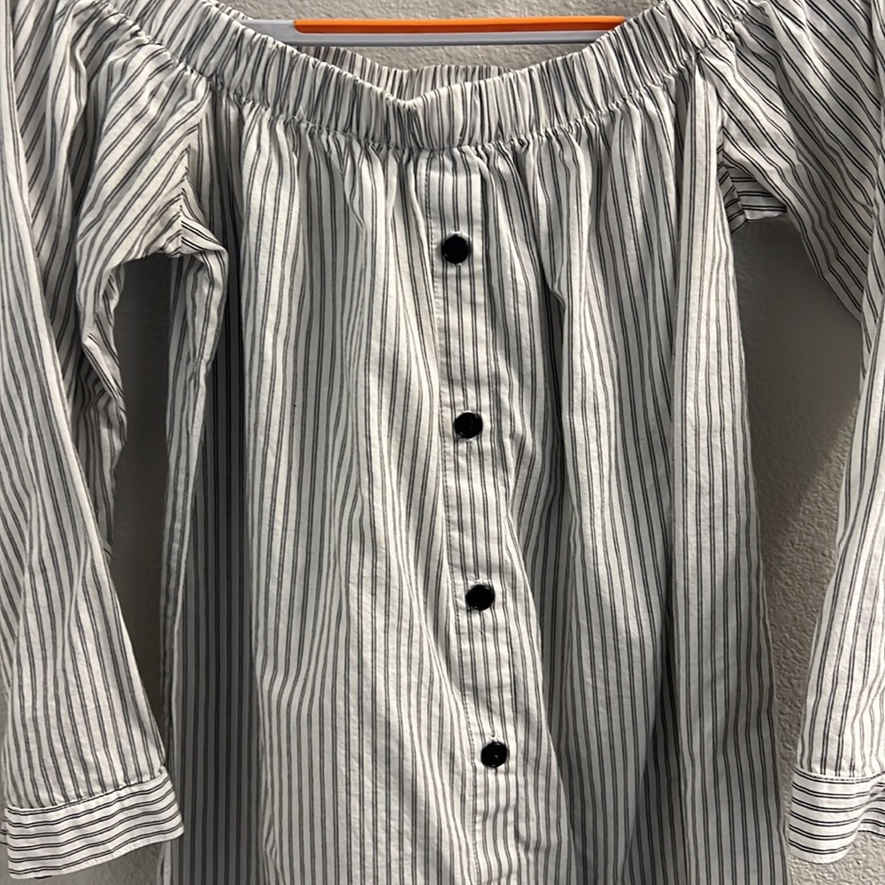 Reformation blouse - Picture 2 of 4